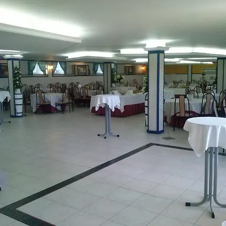 Castro Hotel 3*